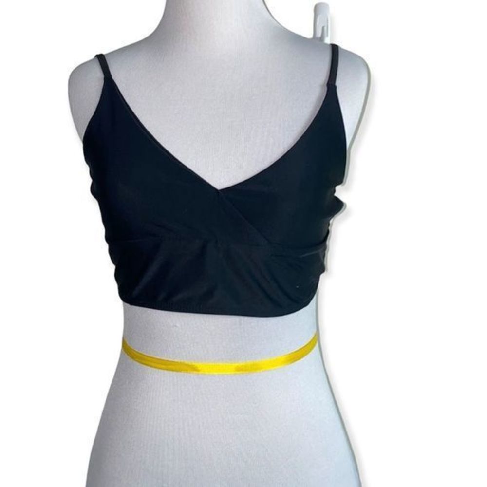 Shein women’s medium faux wrap v neck bikini top‎